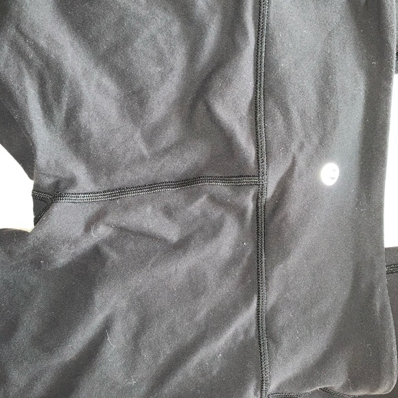 Wunder Under Crop Leggings - Picture 3 of 4